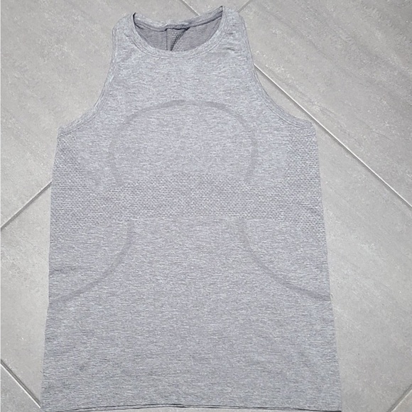 SOLD ———-Lululemon high neck swiftly tank - Picture 2 of 3